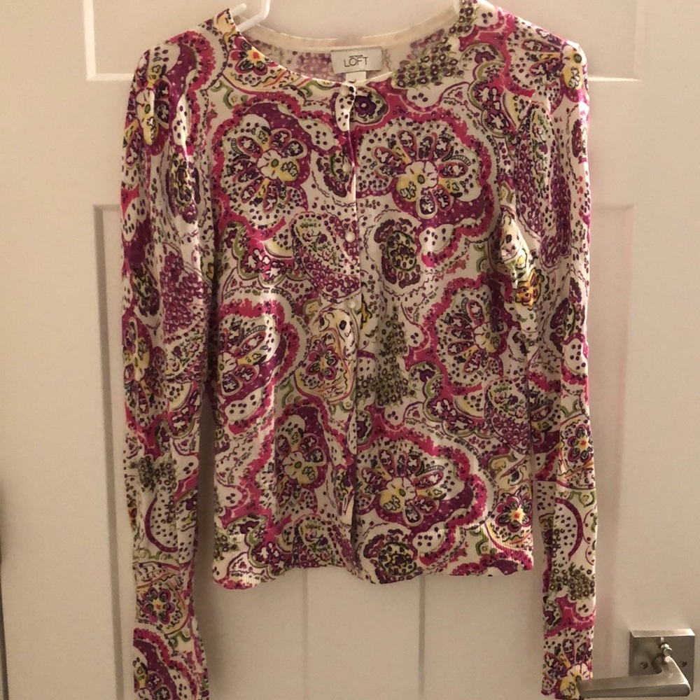 AnnTaylorLOFT Paisly patterns longsleeve cardigan